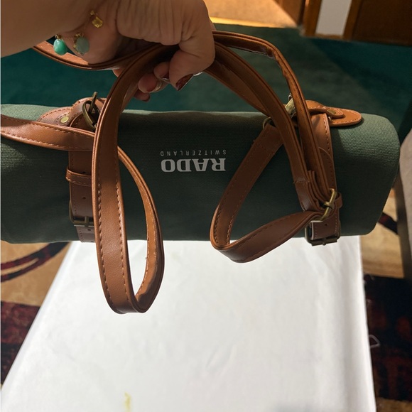 Rado Men's Green and Tan Picnic Blanket - Picture 4 of 7